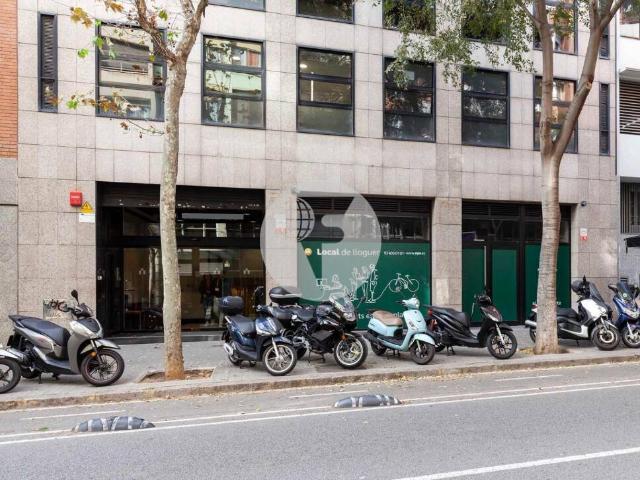 Local comercial en Alquiler en La Nova Esquerra de l'Eixample