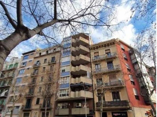Local comercial en Alquiler en La Nova Esquerra de l'Eixample