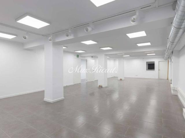 Local comercial en Alquiler en La Nova Esquerra de l'Eixample