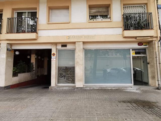 Local comercial en Alquiler en La Nova Esquerra de l'Eixample