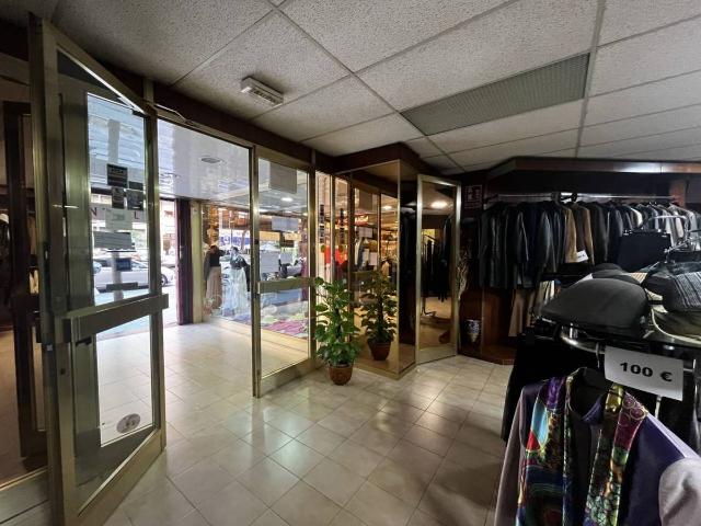 Local comercial en Alquiler en La Sagrera