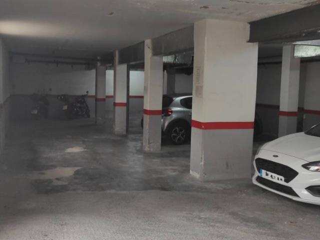 Local comercial en Alquiler en La Salut