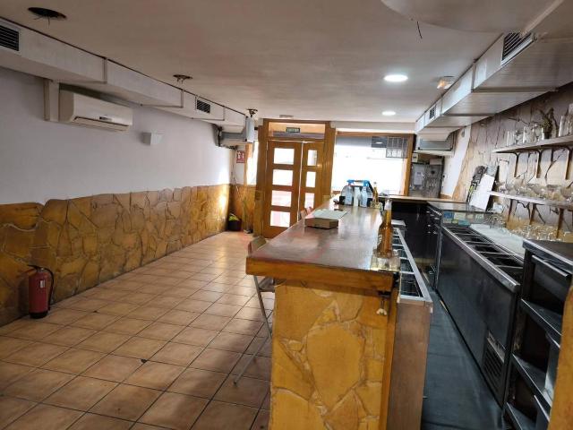 Local comercial en Alquiler en La Salut