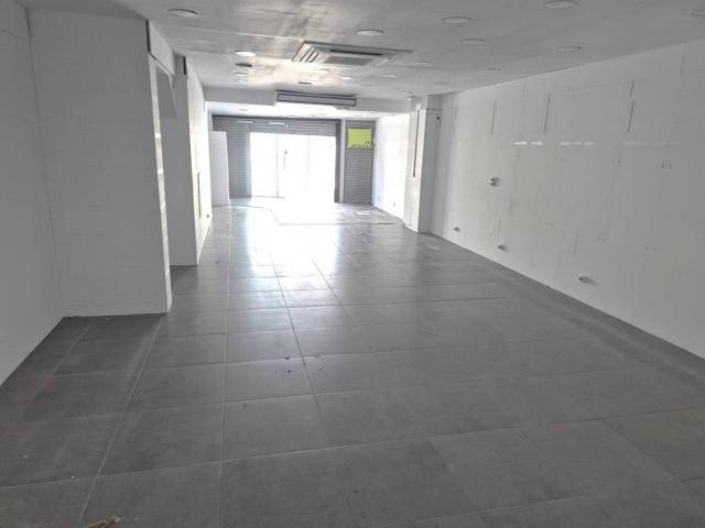 Local comercial en Alquiler en La Salut
