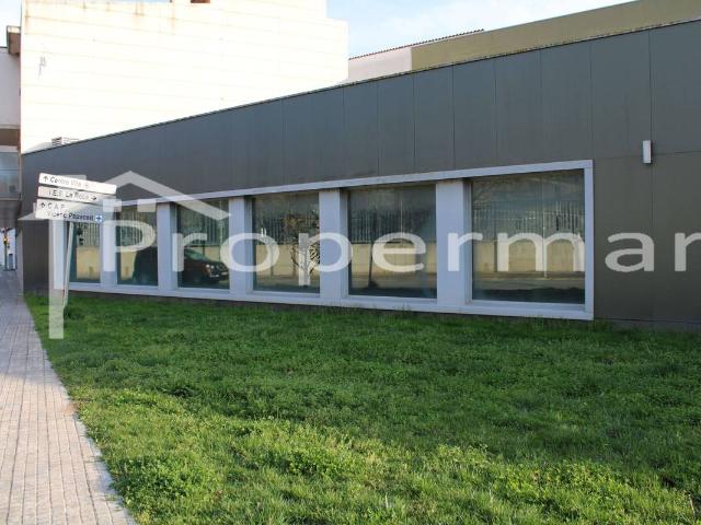 Local comercial en Alquiler en La Roca del Vallès