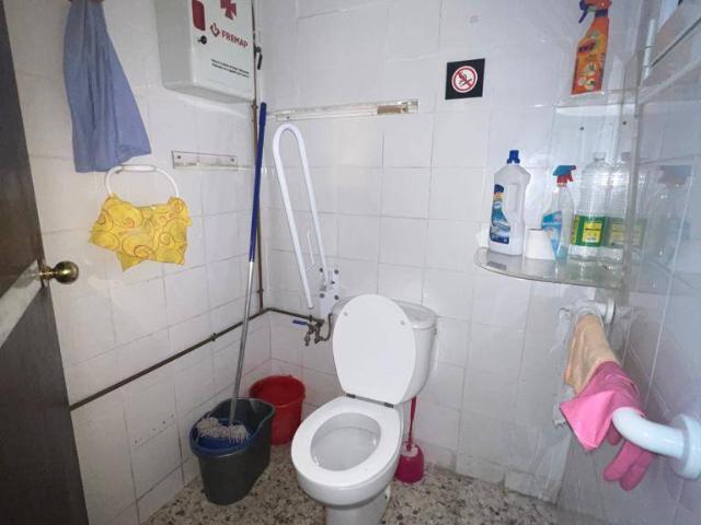 Local comercial en Alquiler en La Torrassa