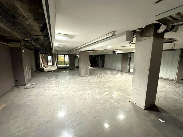 Local comercial en Alquiler en La Verneda i la Pau