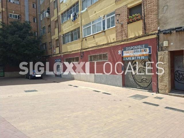 Local comercial en Alquiler en La Verneda i la Pau