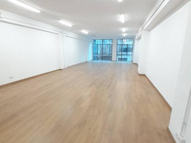 Local comercial en Alquiler en La Vila Olímpica del Poblenou