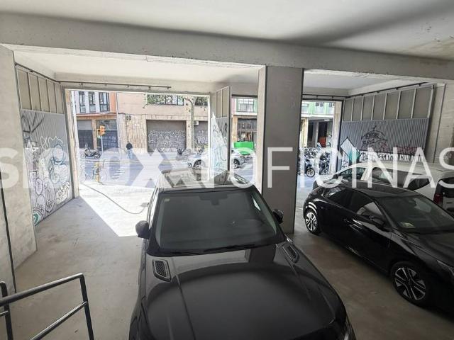 Local comercial en Alquiler en La Vila Olímpica del Poblenou