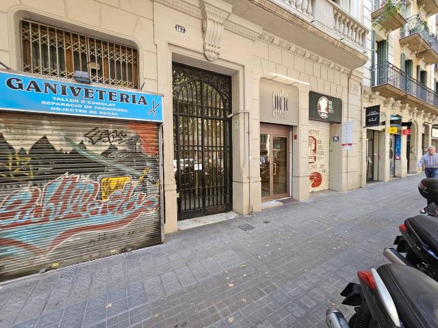 Local comercial en Alquiler en L'Antiga Esquerra de l'Eixample
