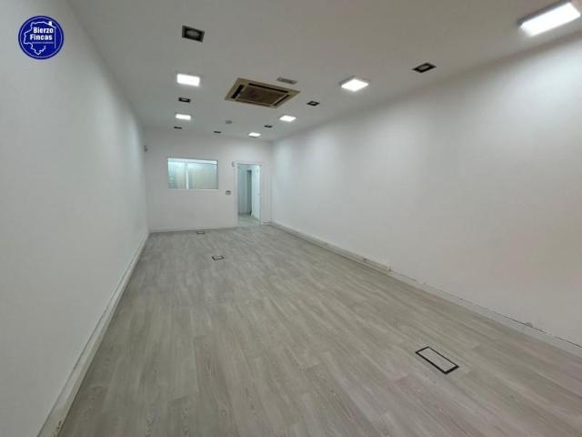 Local comercial en alquiler en León, León