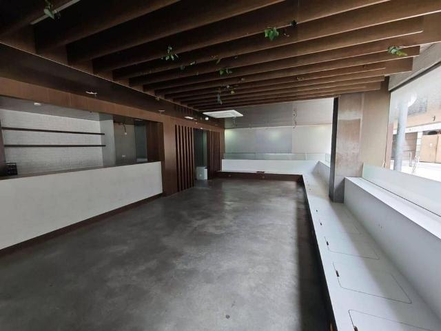 Local comercial en alquiler en Les Escaldes, de 156 m² por 4.500