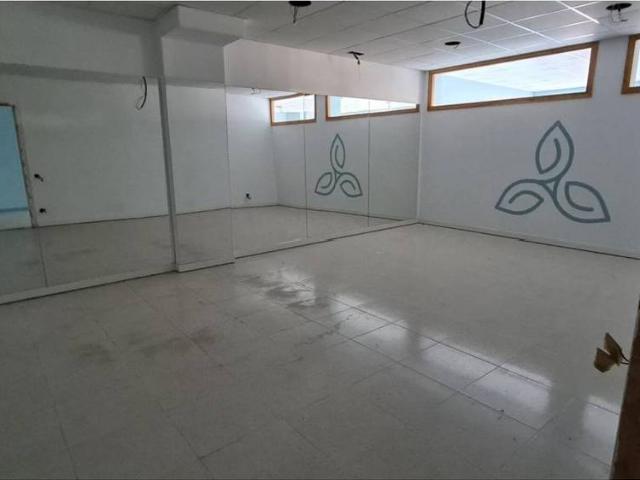 Local comercial en Alquiler en Les Franqueses del Vallès