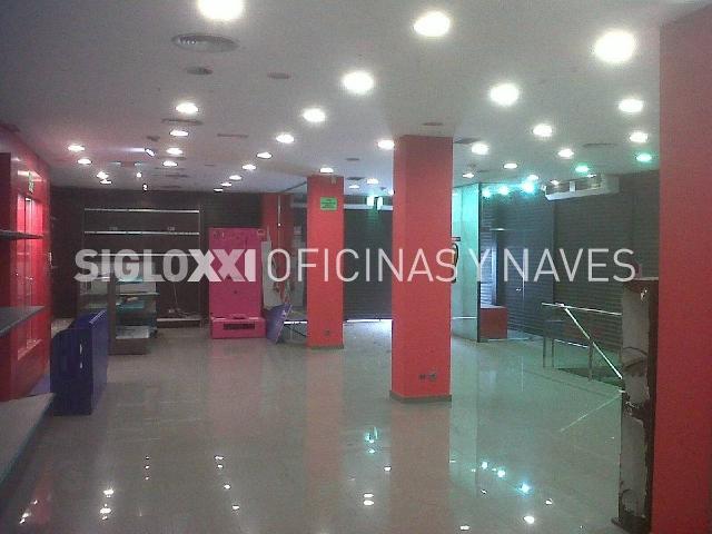 Local comercial en Alquiler en Les Planes