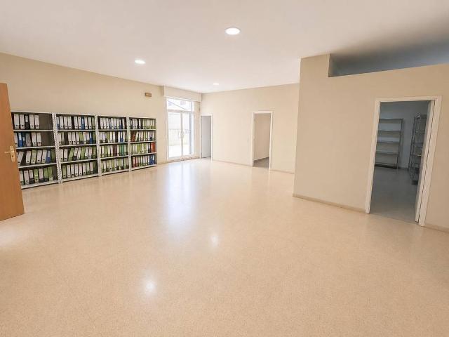 Local comercial en Alquiler en L'Estany