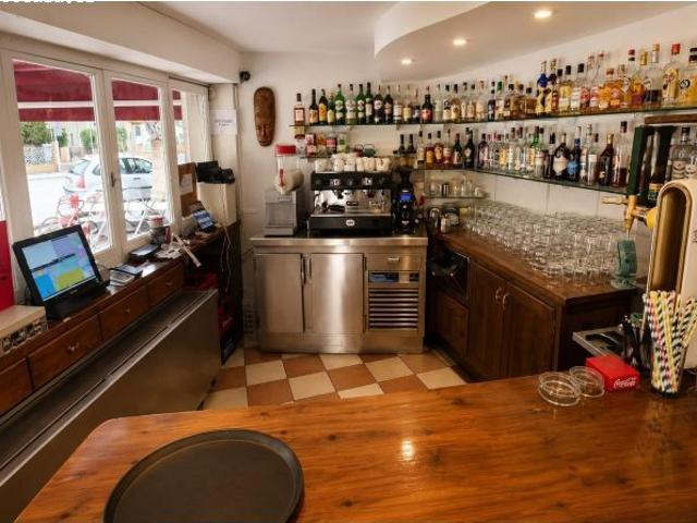 Local comercial en alquiler en LEstartit con gran potencial