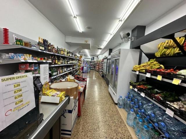 Local comercial en alquiler en L'Hospitalet de Llobregat, Sant Josep