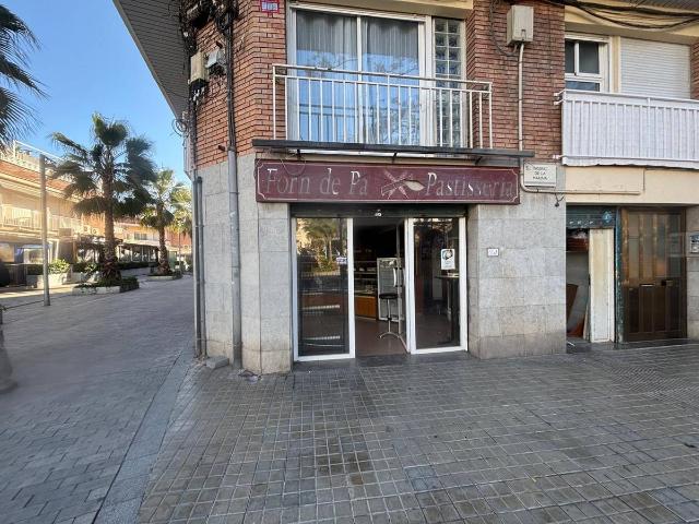 Local comercial en Alquiler en Lluminetes