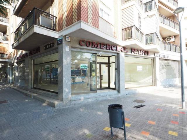 Local comercial en Alquiler en Lledoner