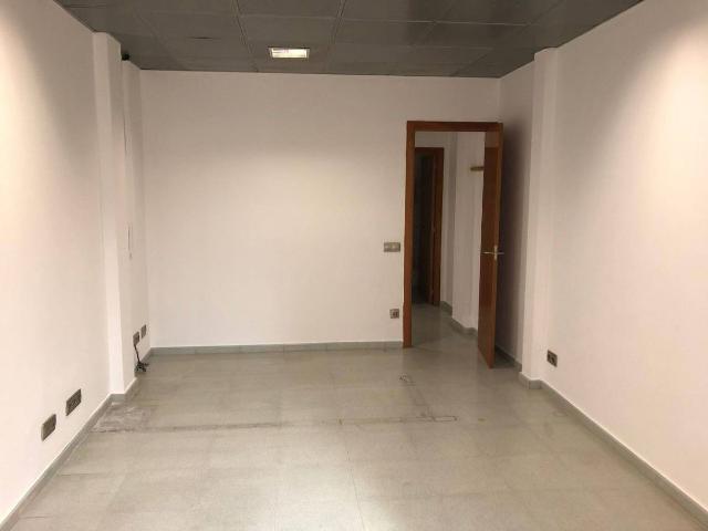 Local comercial en Alquiler en Lledoner