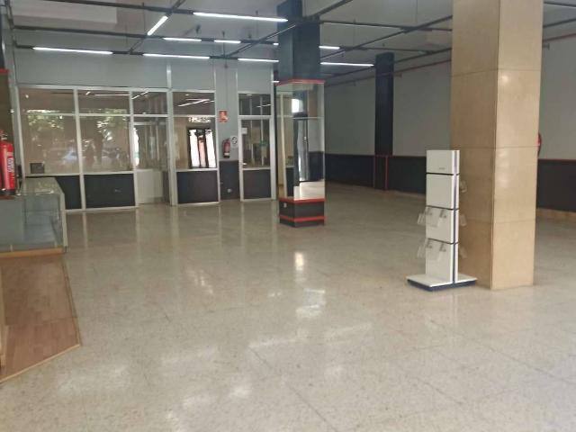 Local comercial en Alquiler en Llevant