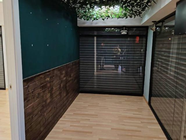 Local comercial en Alquiler en Lloreda