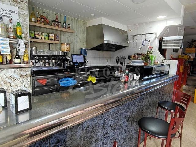 Local comercial en alquiler en Mataró, de 81 m² 1 habitación por 737