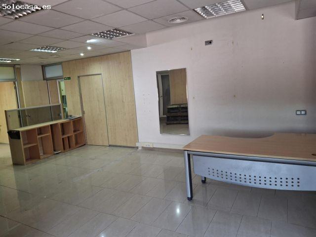 LOCAL COMERCIAL EN ALQUILER EN MATARO ZONA AV. LLUIS COMPANYS