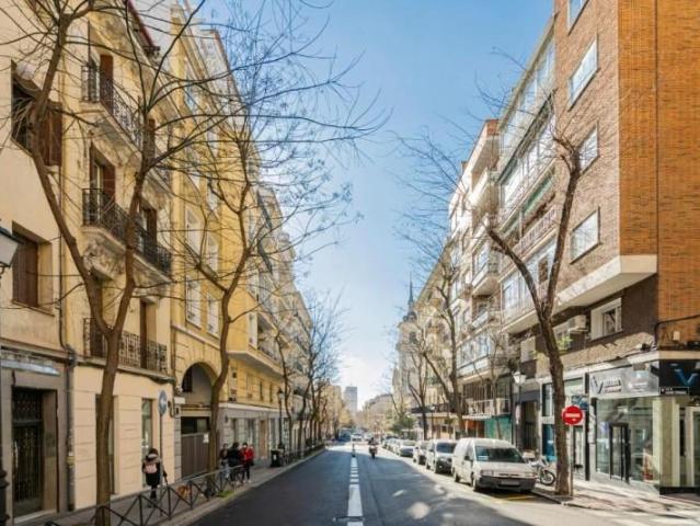Local comercial en alquiler en Madrid, Madrid