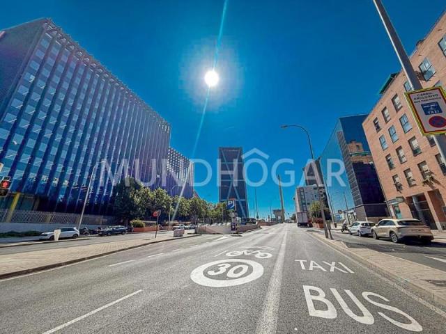 Local comercial en alquiler en Madrid, Avenida de Asturias, 28029