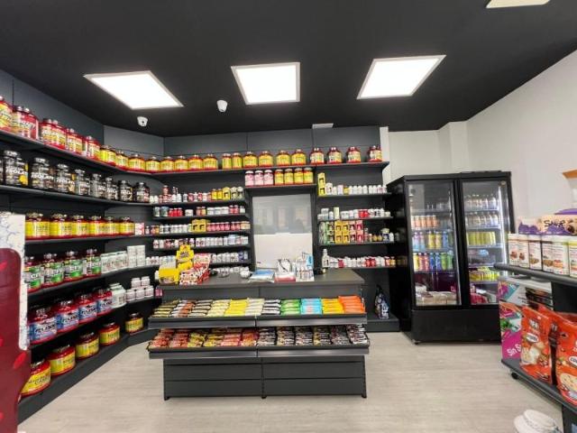 Local comercial en alquiler en Málaga, Cruz de Humilladero Paseo de los Tilos