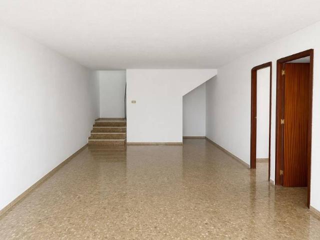 Local comercial en Alquiler en Mar i Sol