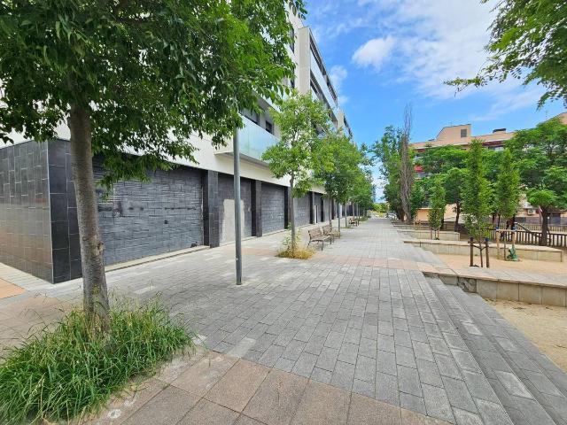 Local comercial en Alquiler en Mas Rampinyo Montcada Nova Carrerada