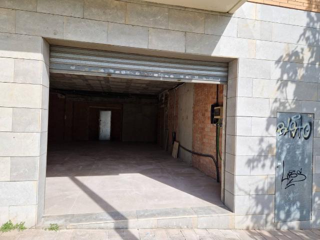 Local comercial en Alquiler en Mas Rampinyo Montcada Nova Carrerada