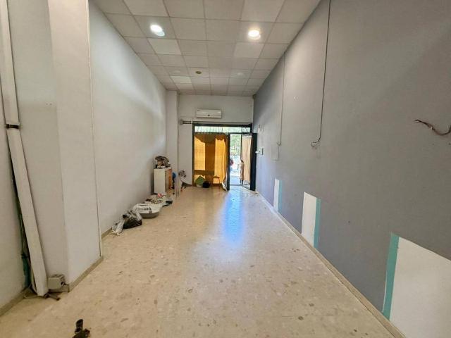 Local comercial en Alquiler en Mas Rampinyo Montcada Nova Carrerada