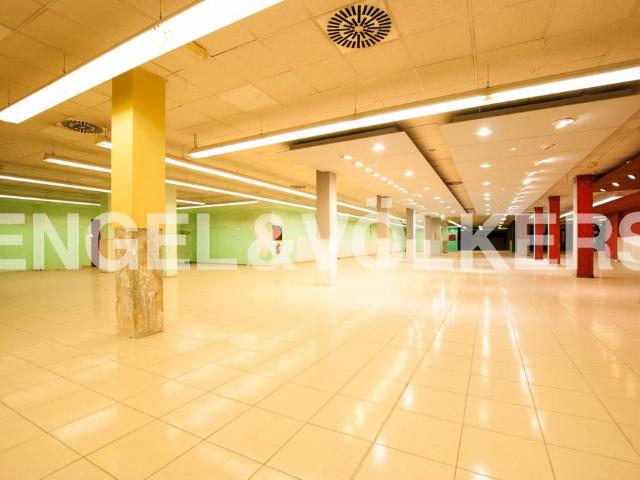 Local comercial en Alquiler en Mestral