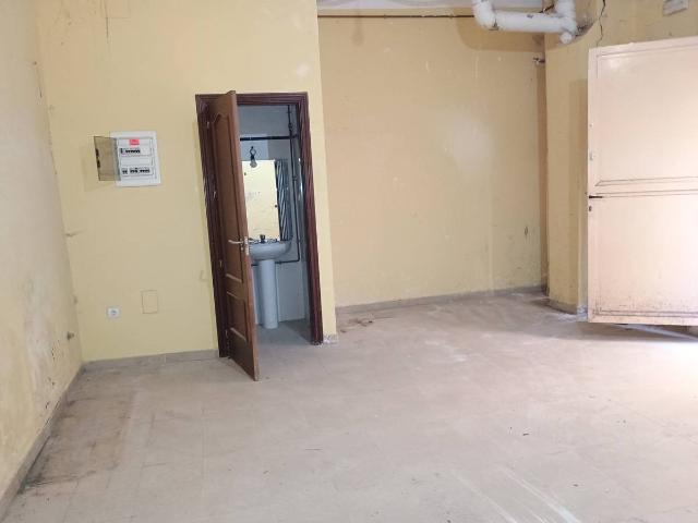 Local comercial en Alquiler en Nou Eixample Nord