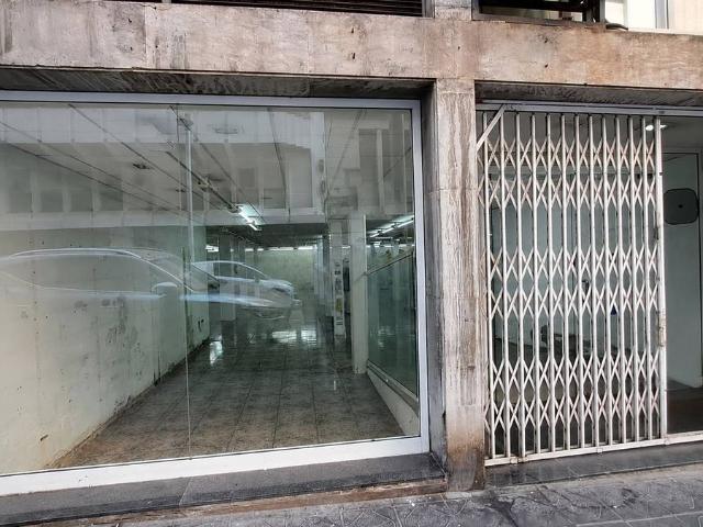 Local comercial en Alquiler en Nou Eixample Sud