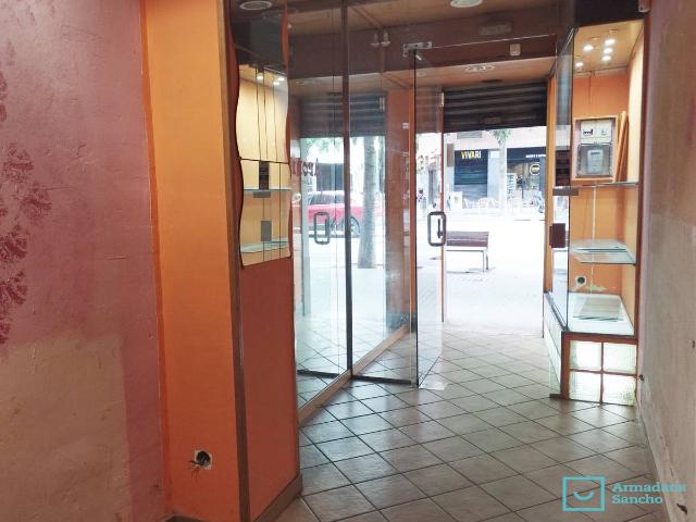 Local comercial en Alquiler en Navas