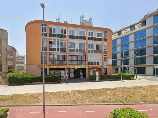 Local comercial en Alquiler en Nucli Antic