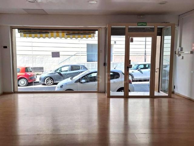 Local comercial en Alquiler en Nucli Urbà