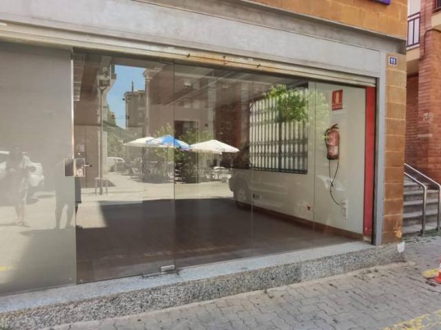 Local comercial en Alquiler en Nucli Urbà