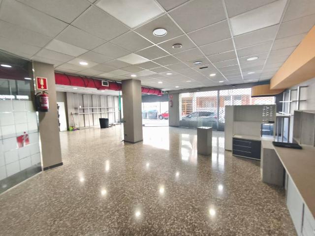 Local comercial en Alquiler en Sota el Cami Ral