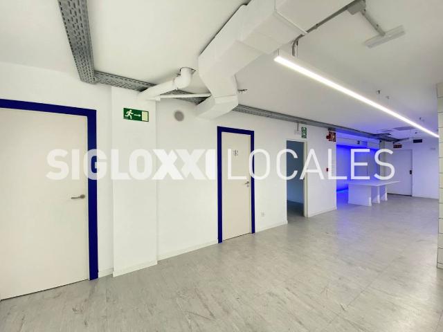 Local comercial en Alquiler en Sagrada Família