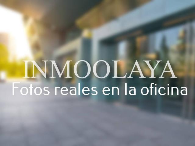 Local comercial en Alquiler en Sagrada Família