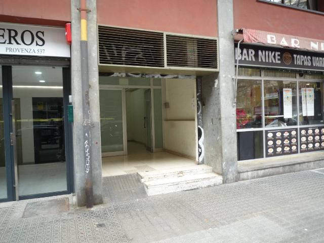 Local comercial en Alquiler en Sagrada Família