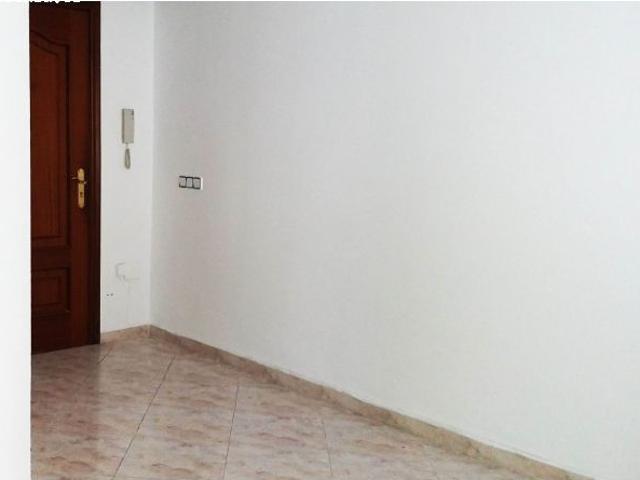 Local comercial en Alquiler en San Pedro de Alcántara, Málaga