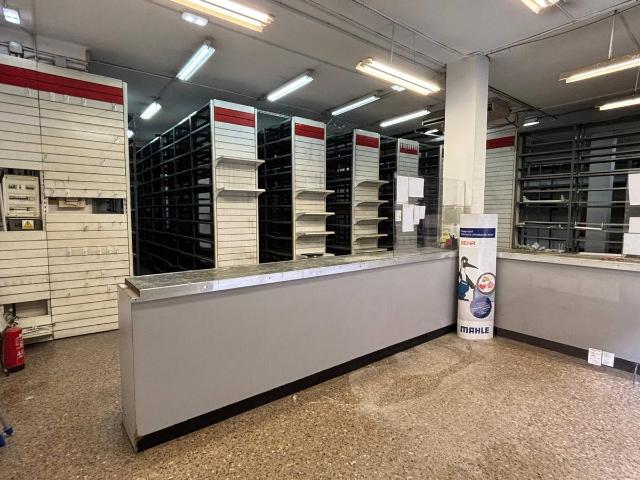 Local comercial en Alquiler en Sant Adriá Nord