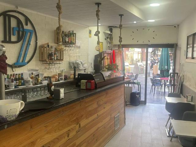 Local comercial en Alquiler en Sant Adriá Nord